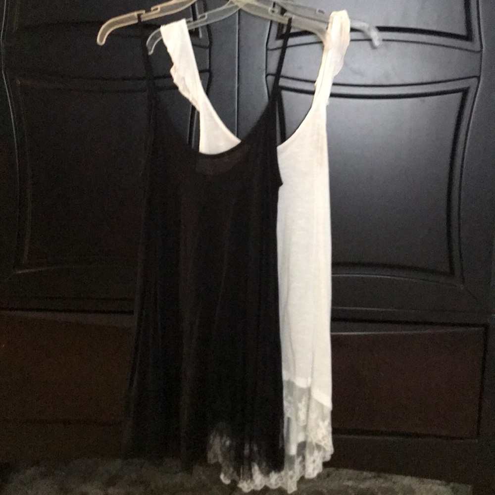 Lot of 2 boho lace high low tunic tank tops